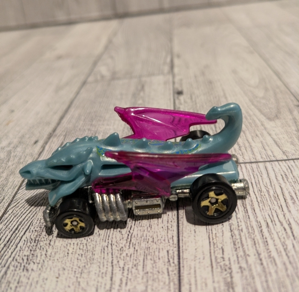 Hot Wheels Dragon Racer Toy Car with Purple Wings